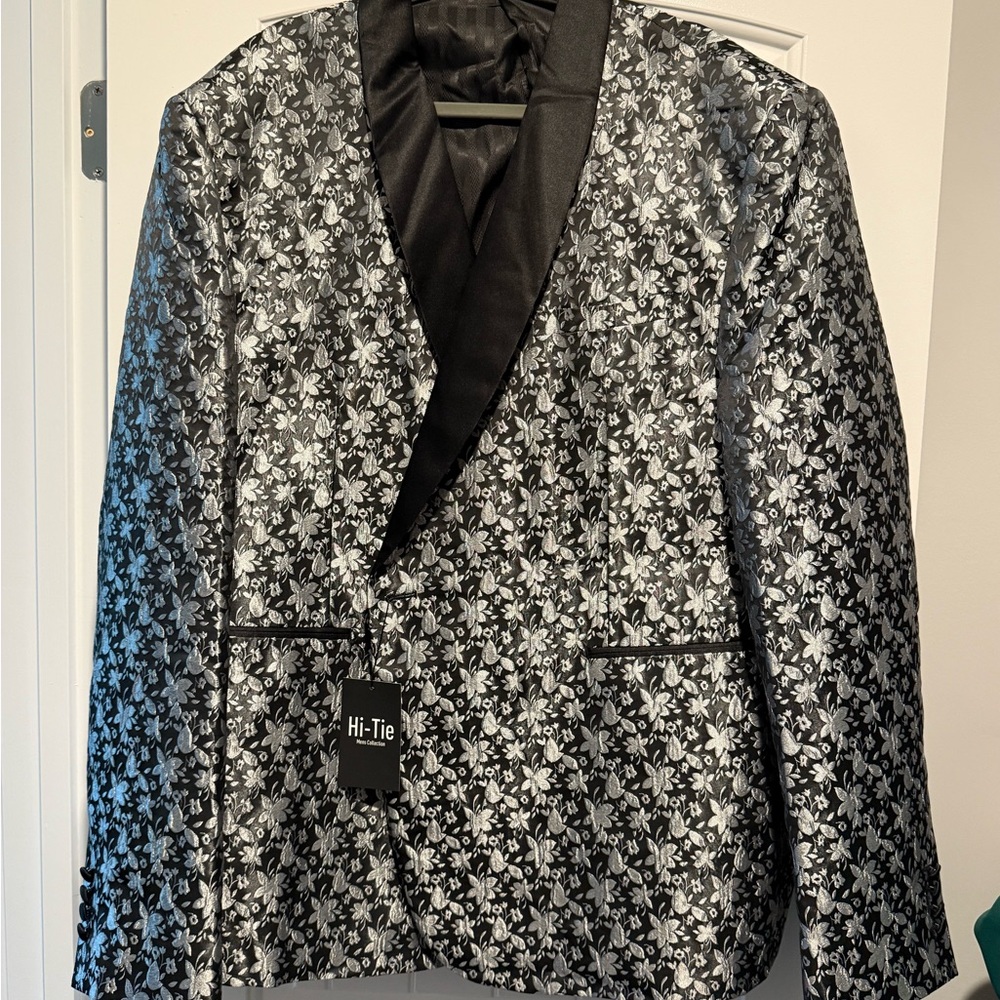 Men’s Black & Silver Floral Satin Blazer